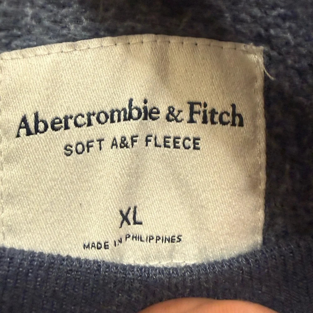 Men's Blue Sweater - Picture 3 of 3